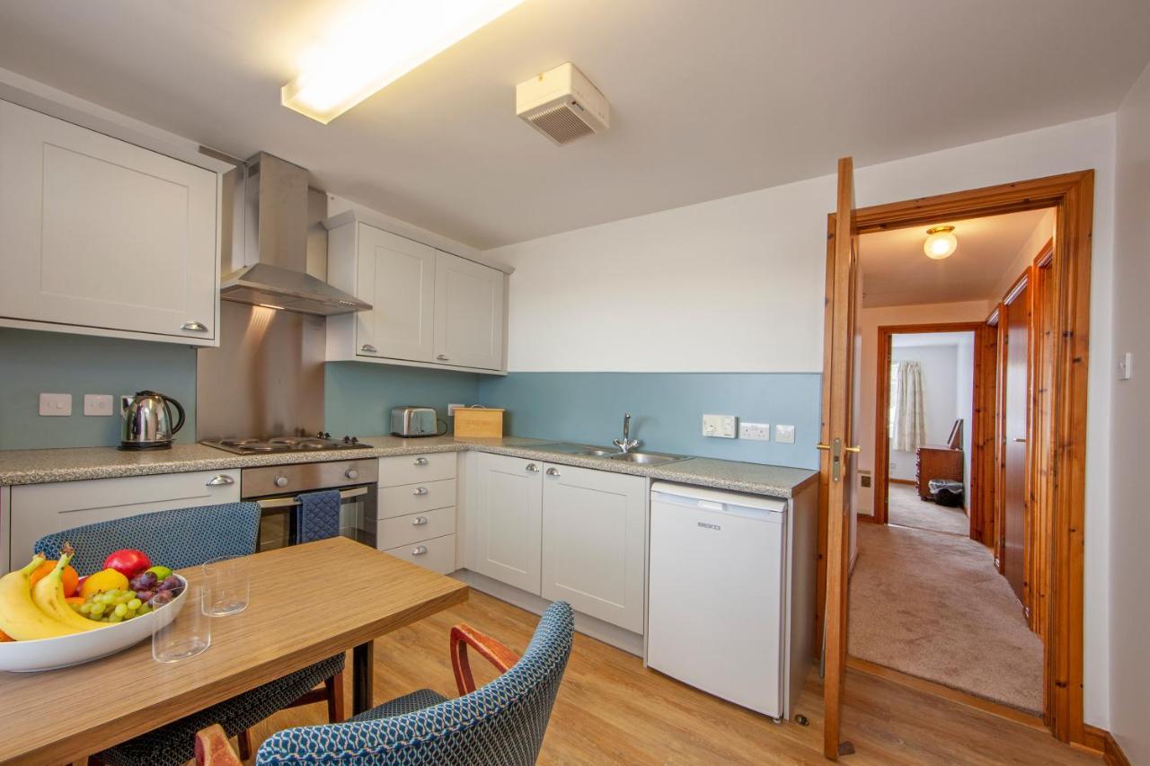 Esplanade Court Holiday Apartments Оубън Екстериор снимка