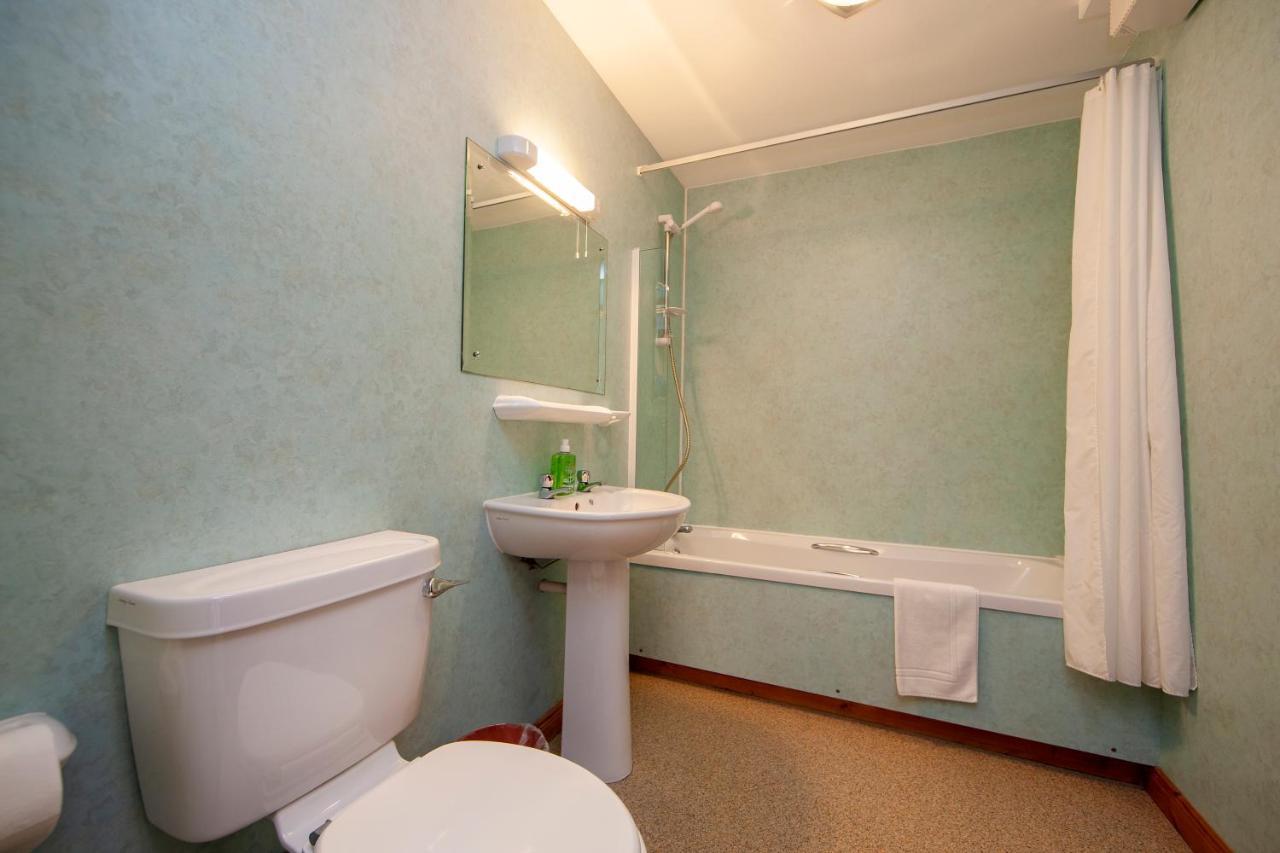 Esplanade Court Holiday Apartments Оубън Екстериор снимка