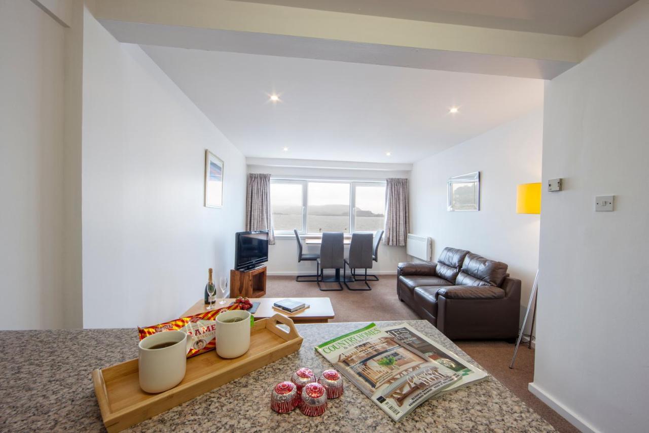 Esplanade Court Holiday Apartments Оубън Екстериор снимка