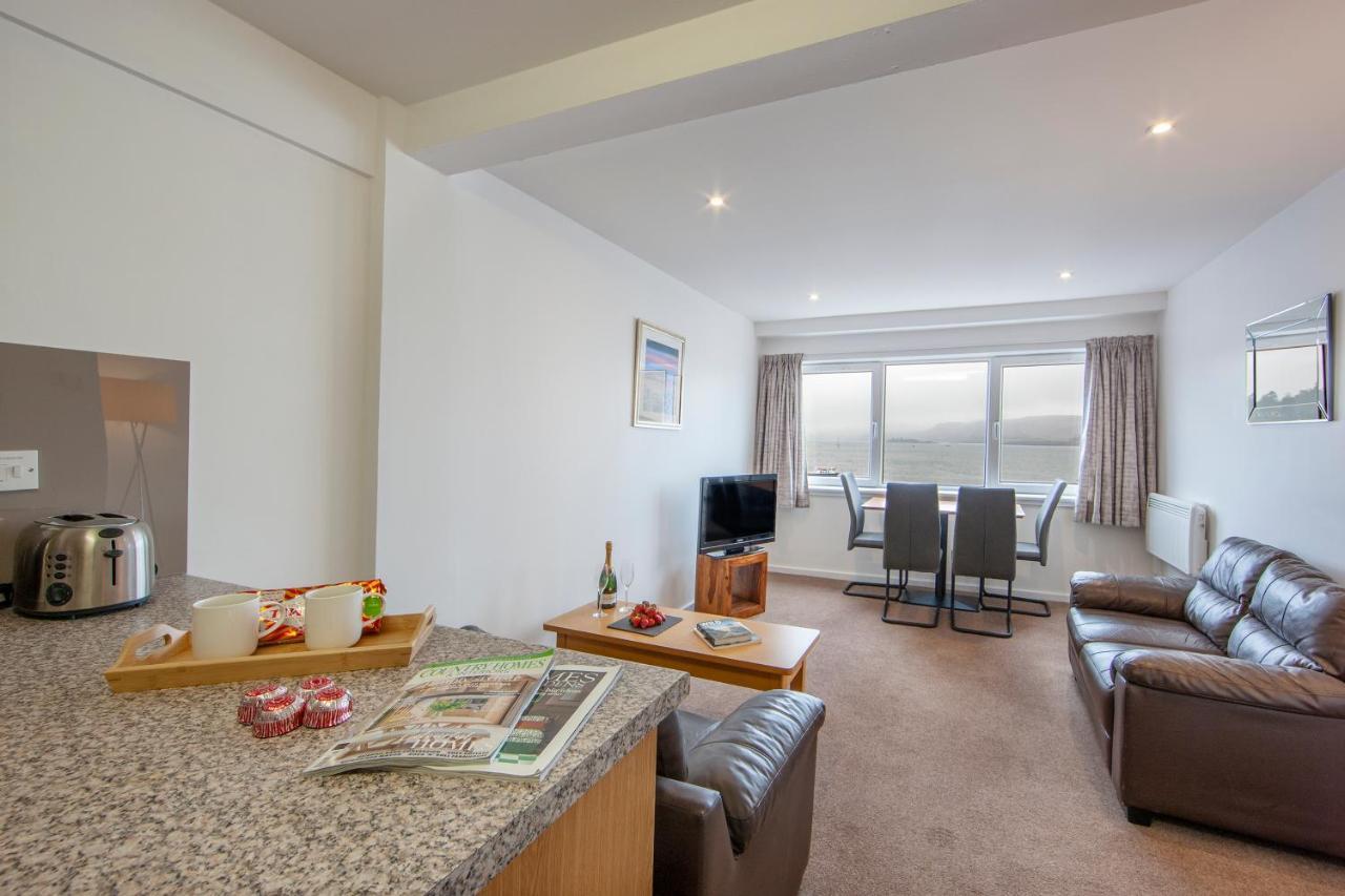 Esplanade Court Holiday Apartments Оубън Екстериор снимка